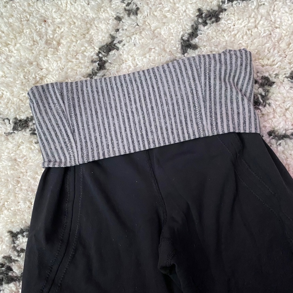 Lululemon Foldover Inversion Pants - Picture 4 of 15